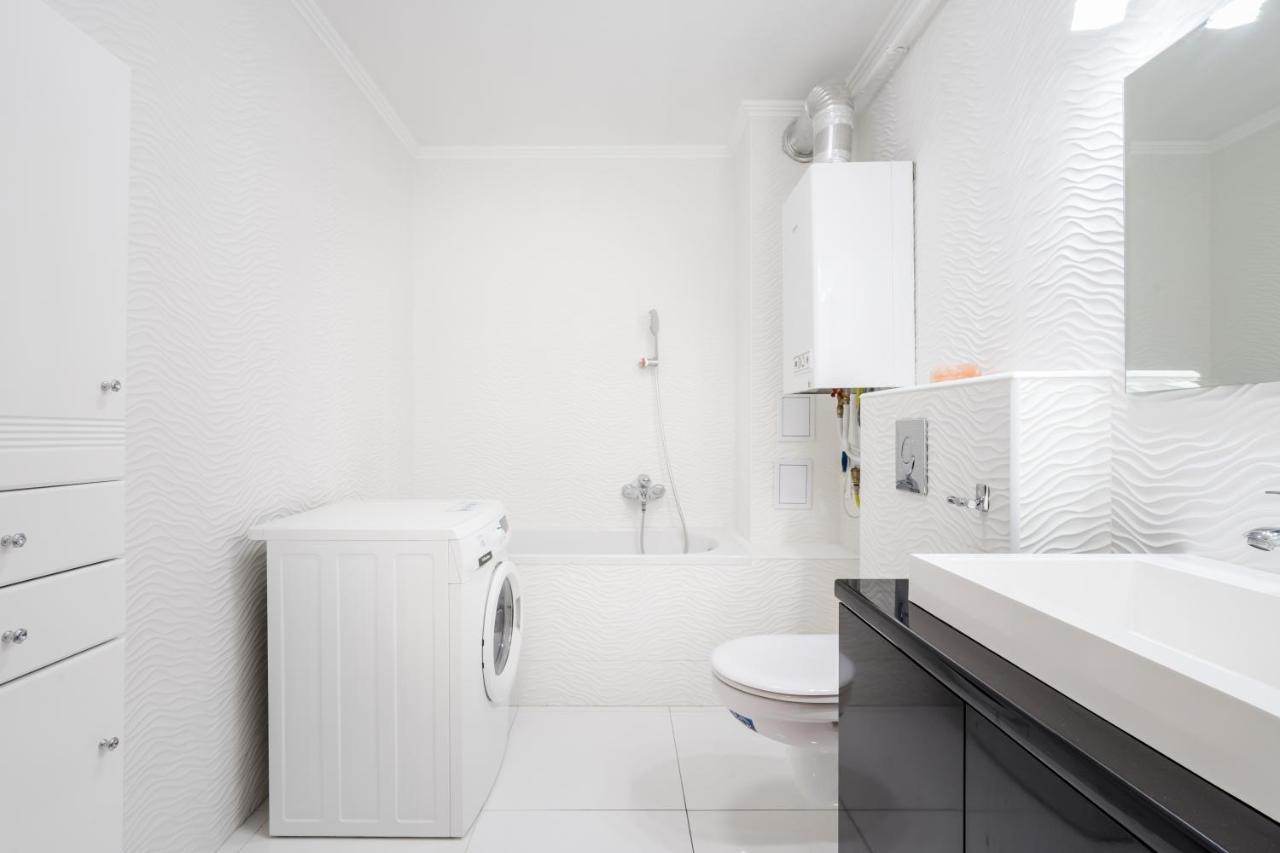 Beautiful Three Bedrooms Apartment With Free Parking Close To The Danube Coast Budapest Bagian luar foto