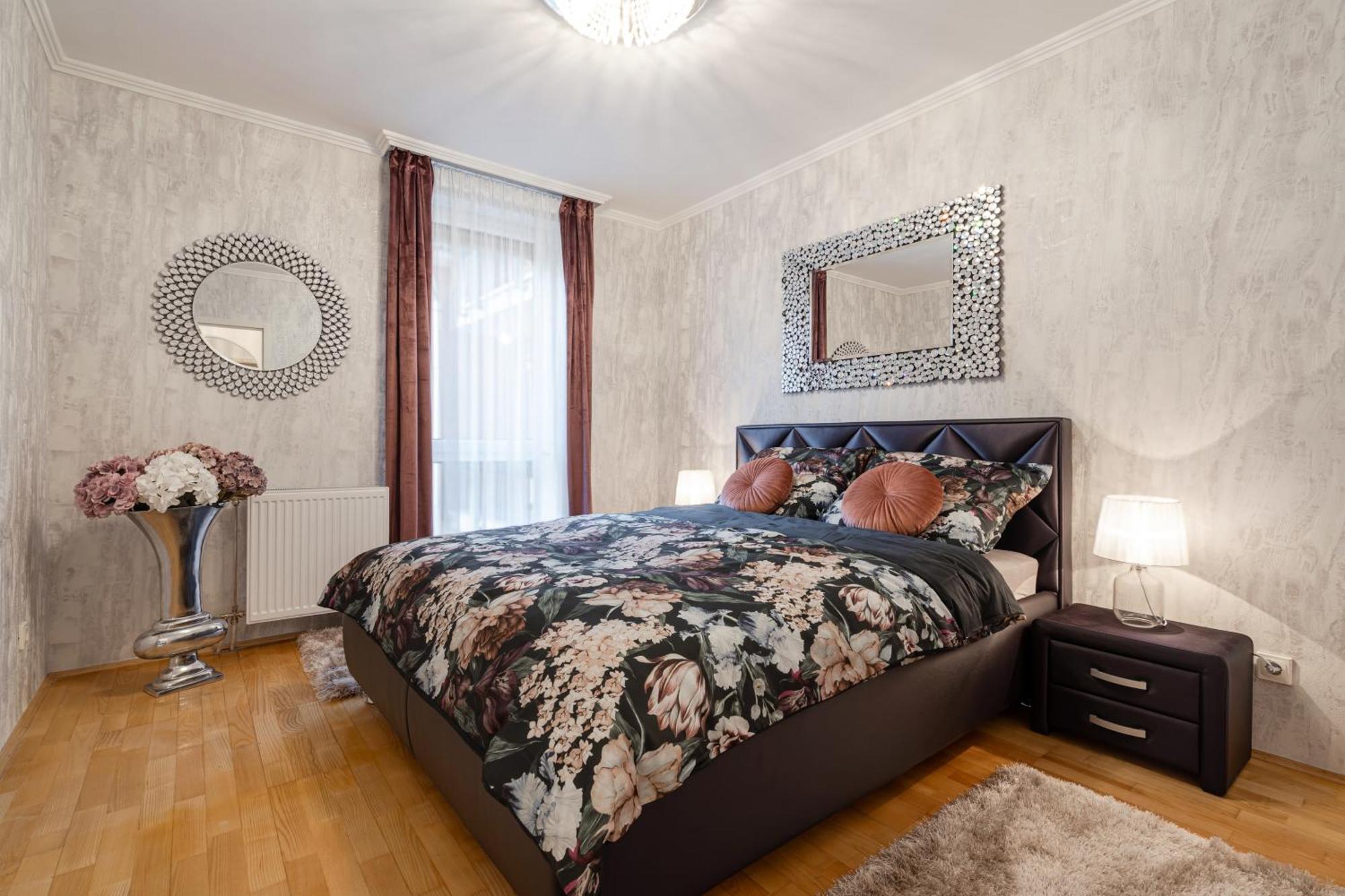 Beautiful Three Bedrooms Apartment With Free Parking Close To The Danube Coast Budapest Bagian luar foto