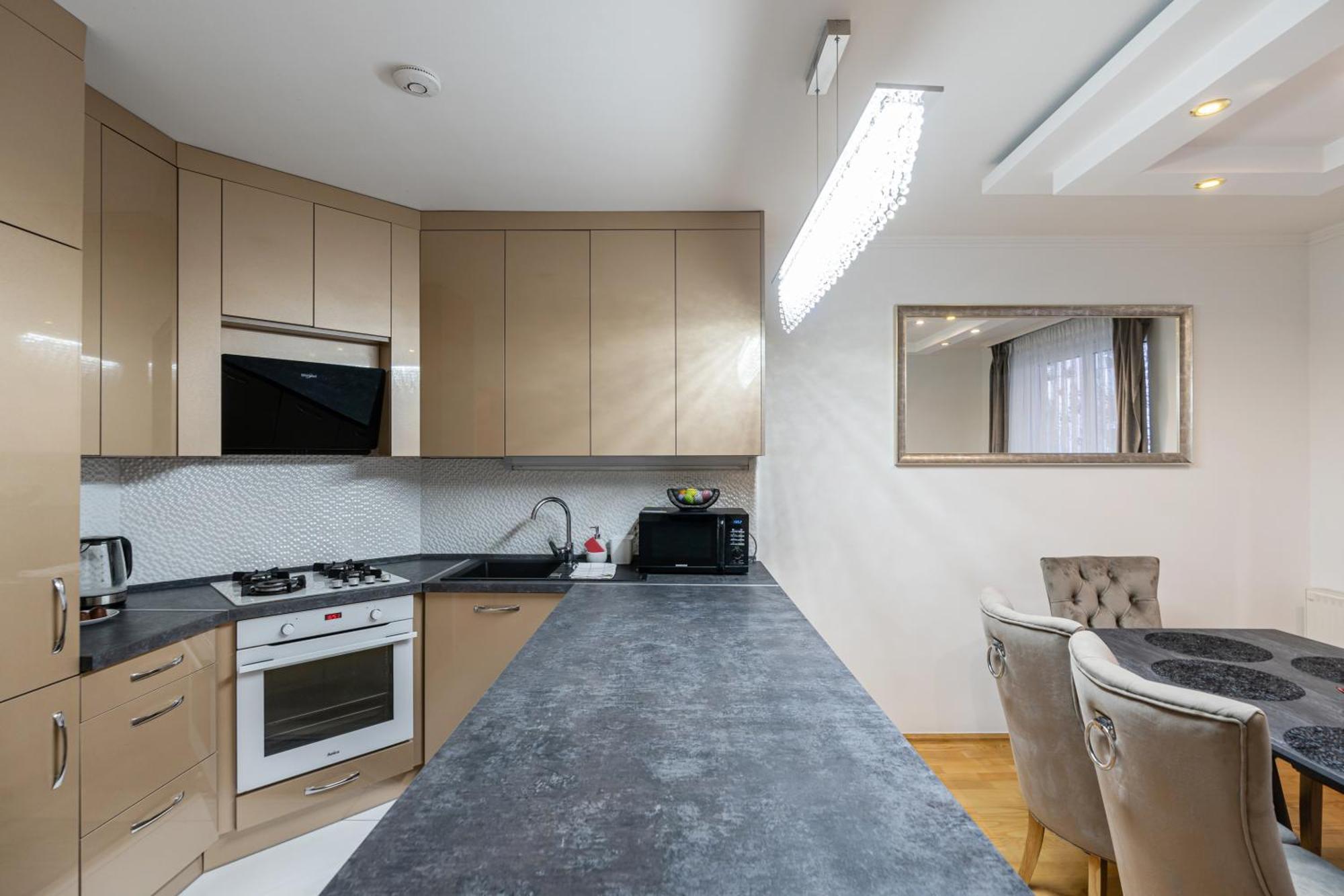 Beautiful Three Bedrooms Apartment With Free Parking Close To The Danube Coast Budapest Bagian luar foto